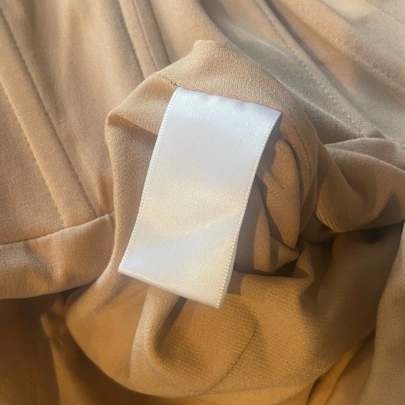 Dress The Population Elon Sequin Off-Shoulder Jumpsuit Champange Women's Size XS - Picture 12 of 12